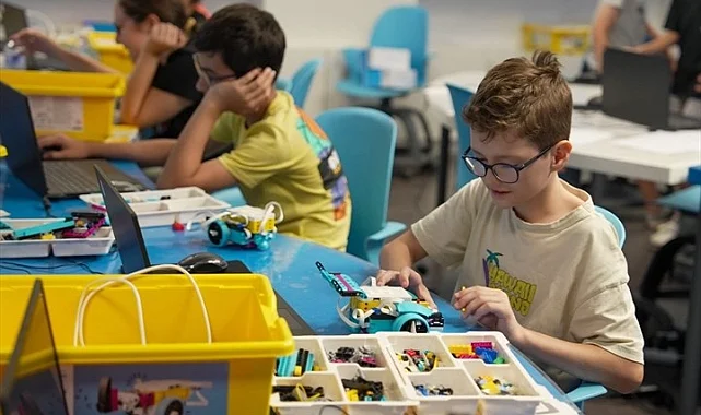 Denizli'de yaz tatili bilimle renklendi