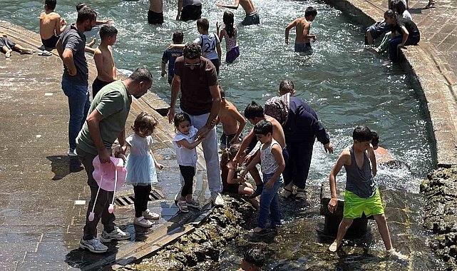 Diyarbakır'da çocuklar Anzele'ye akın etti