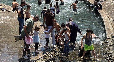Diyarbakır'da çocuklar Anzele'ye akın etti