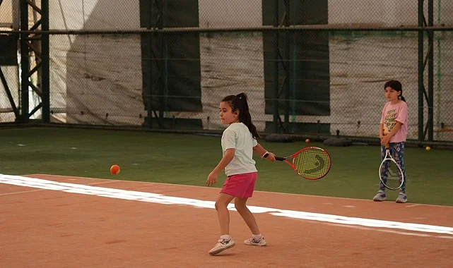Diyarbakır'da tenis kortlarına yoğun ilgi