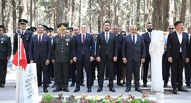 Edremit'te 15 Temmuz şehitleri dualarla anıldı