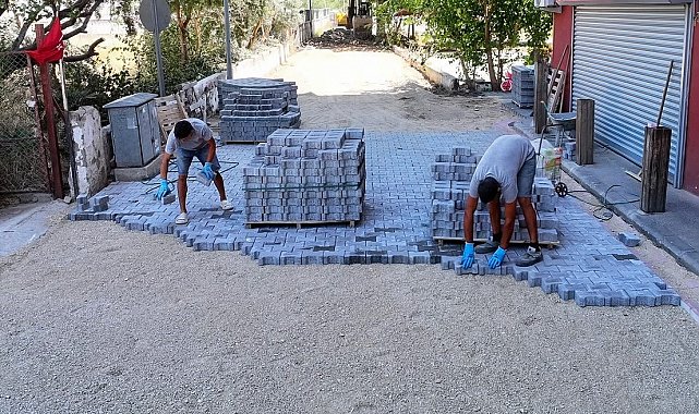 Efeler Belediyesi yol çalışmalarına devam ediyor