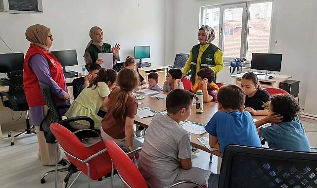 Erfelek'te gençlere "bağımsızlık ve teknoloji" farkındalığı