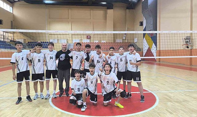 Erzincan ANALİG Erkek Voleybol Takımı yarı finale yükseldi