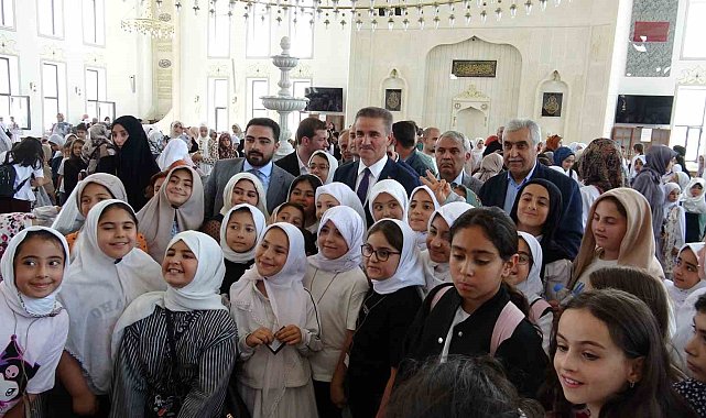 Erzurum'da 3 bin kız öğrenci camide buluştu