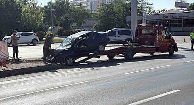 Eskişehir'de hatalı manevra kaza getirdi: 1 yaralı