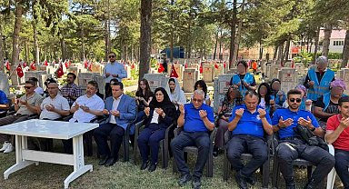 Eskişehir'de şehitleri anma programı gerçekleştirildi