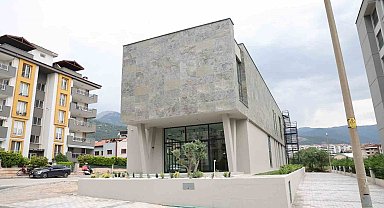 Faik Kaplan Kütüphanesi ve Kitap Kafe çok yakında hizmete açılıyor