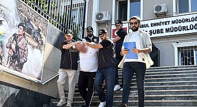 Fatih'te kılık değiştirip 4 kilogram altın vurgunu yapan 2 şüpheli yakalandı