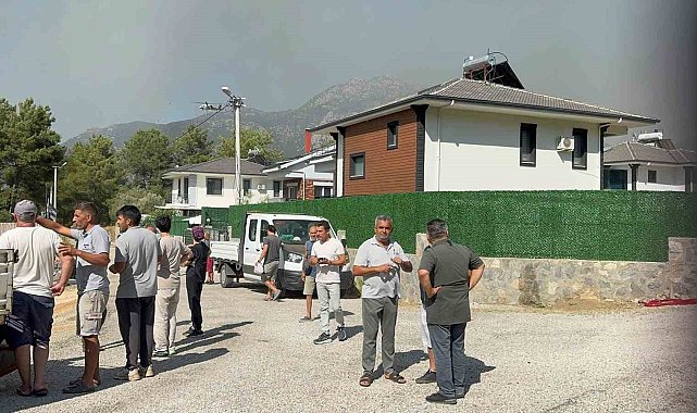 Fethiye Üzümlü'deki yangına yoğun müdahale
