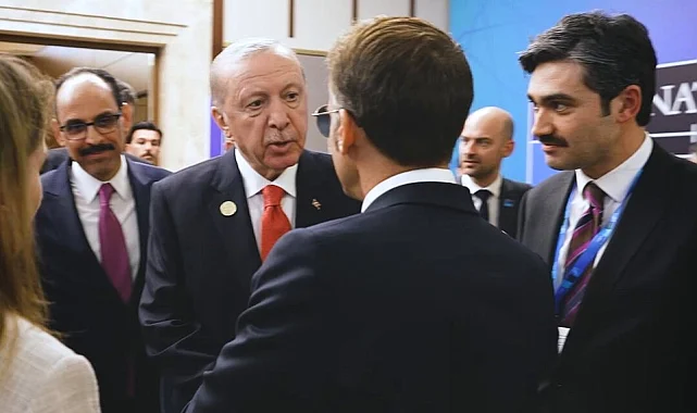 Fransa Cumhurbaşkanı Macron'dan mevkidaş paylaşımı