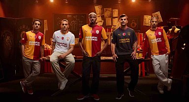 Galatasaray yeni sezon formalarını tanıttı