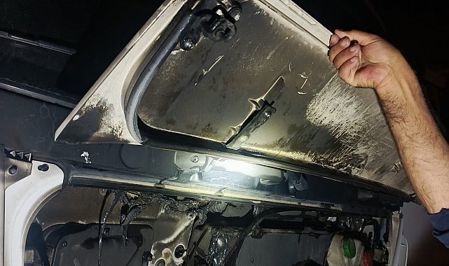 Hakkâri'de çöp sıkıştırma kamyonu yandı