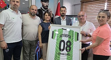 İş İnsanı Özkül'den Artvinli gençlere spor desteği çağrısı