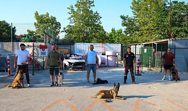 İstanbul Maltepe'de patili kahramanlar afetlere hazırlanıyor