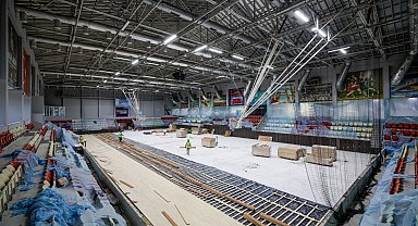 İzmir'de Celal Atik Spor Salonu FIBA standartlarına kavuşuyor
