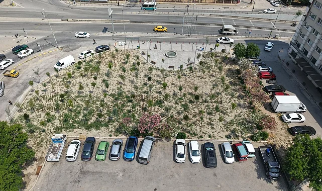 İzmir'de eski benzinlik yeşile dönüştü
