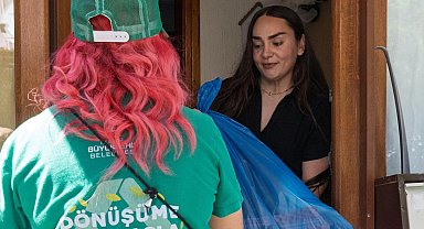 İzmir'de geri dönüşüm kapıya geldi