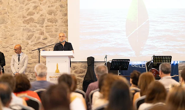 İzmir'deki uluslararası eleştirel eğitim zirvesi başladı