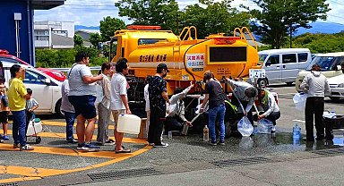 Japonya'daki 7.1'lik depremde ölü sayısı 28'e yükseldi