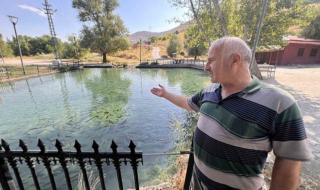 Kahramanmaraş'taki Balıklı Göl, berrak suyu ve balıklarıyla ziyaretçilerini ağırlıyor