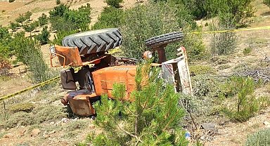 Karaman'da traktör devrildi: 1 ölü