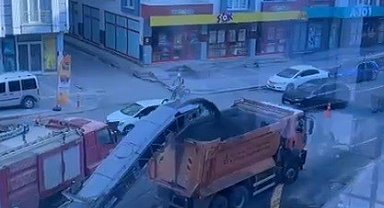 Karayolları ekipleri Kars'ta şehir içi yollarda asfalt seferberliği başlattı
