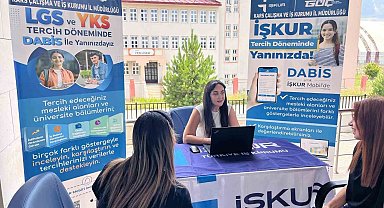 Kars'ta üniversite adaylarına dijital tercih rehberi: İŞKUR'dan DABİS desteği