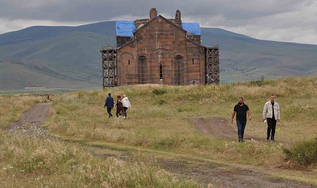 Kars'taki Tarihi Ani Ören Yeri ziyaretçilerini ağırlıyor