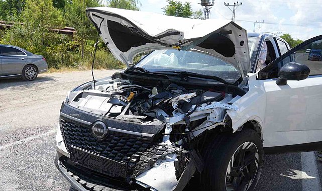 Kastamonu'da cip ile otomobil çarpıştı: 1'i ağır 5 yaralı