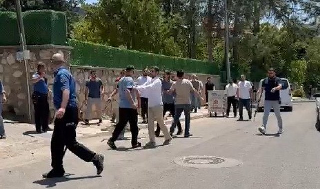 Kavga eden şahıslara biber gazıyla müdahale edildi
