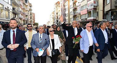 Kayısı Festivali kortej yürüyüşü coşkuyla yapıldı