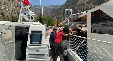 Kelebekler Vadisine düşen ve yaralanan paraşütçüye tıbbi tahliye gerçekleştirildi