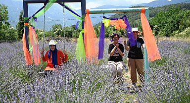 Kemer'de "Mor turizm" başlıyor