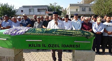 Kilis'te eşi tarafından silahla vurularak öldürülen kadın son yolculuğuna uğurlandı