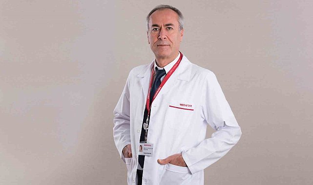 Kireçlenmede 60 yaş üzeri ve kadınlarda risk artıyor