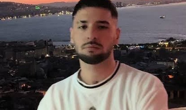 Kırmızı bültenle arananlara yönelik şarkı sözü yazdığı iddia edilen Erol Can Güncü sahnede gözaltına alındı