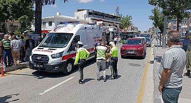 Kırşehir'de otomobilin çarptığı yaya yaralandı