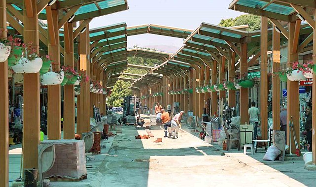 Kırşehir'de tarihi çarşılar gurbetçi sezonuna hazırlanıyor