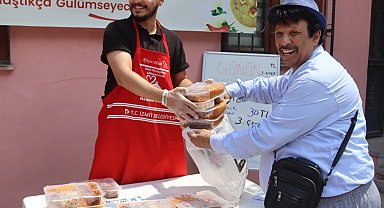 Kocaeli İzmit'te kaliteli ve ekonomik yemek desteğini sürdürüyor