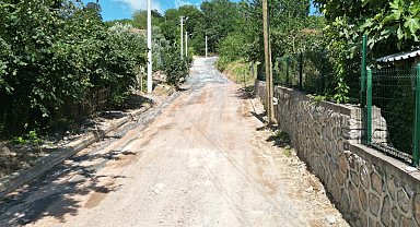 Kocaeli İzmit'te kırsal mahalleye modern beton yol