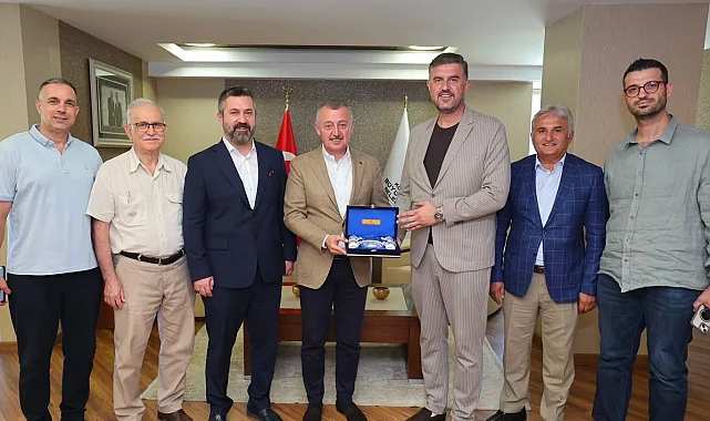Kocaeli'de Başkan Büyükakın STK temsilcilerini ağırladı