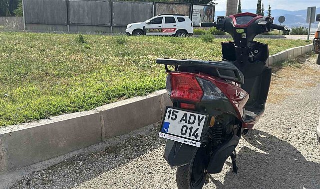 Kontrolden çıkan motosiklet devrildi, sürücü yaralandı
