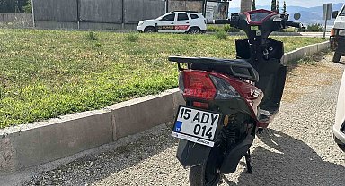 Kontrolden çıkan motosiklet devrildi, sürücü yaralandı