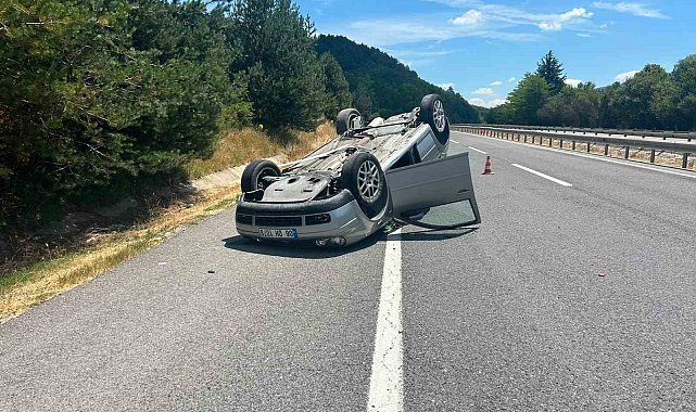 Kontrolden çıkan otomobil takla attı: 3 yaralı