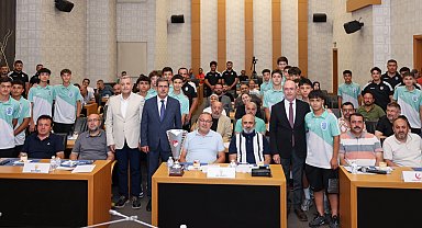 Konya'da Başkan Pekyatırmacı'dan şampiyon sporculara tebrik