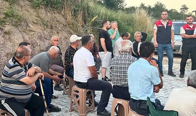 Köy köy gezip vatandaşları bilgilendiriyorlar
