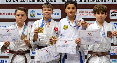 Kürsülerin değişmeyen adresi: Kağıtspor