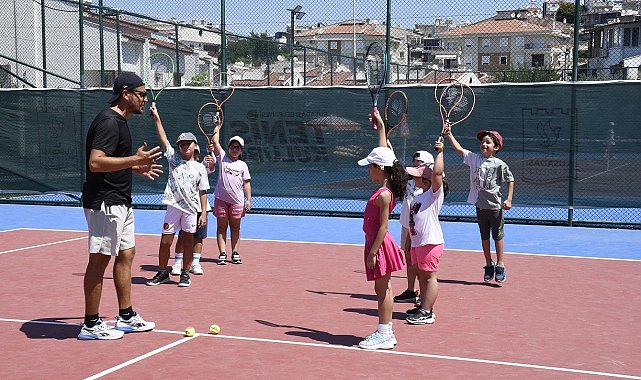 Kuşadası'nda ücretsiz Yaz Spor Okulları kapılarını açtı