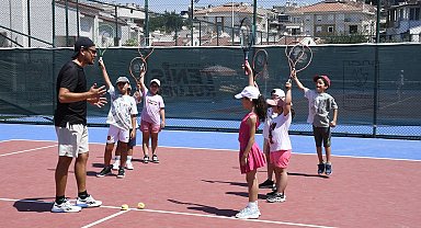 Kuşadası'nda ücretsiz Yaz Spor Okulları kapılarını açtı